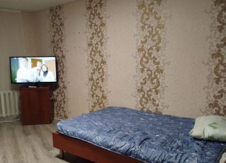 Сдам трехкомнатную квартиру, 60 м2, Бугульма, улица Газинура Гафиатуллина, 28