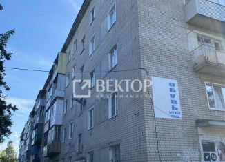 Продаю 2-ком. квартиру, 47 м2, Тейково, Футбольная улица, 1/8