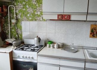 Сдаю 1-комнатную квартиру, 32 м2, Йошкар-Ола, улица Баумана, 11, 6-й микрорайон