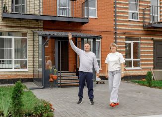 Продается четырехкомнатная квартира, 105.8 м2, деревня Володино, Яркая улица, 5