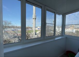 2-ком. квартира в аренду, 40.7 м2, Краснодарский край, улица Цедрика, 20