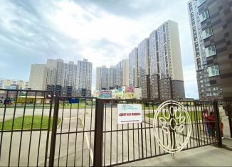 Продаю трехкомнатную квартиру, 76 м2, Котельники, микрорайон Новые Котельники, 10