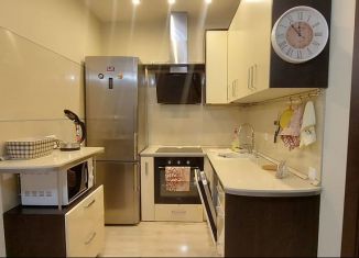 Сдаю в аренду 1-ком. квартиру, 40 м2, посёлок Коммунарка, Фитарёвская улица, 15к1, ЖК Гарден Парк Эдальго