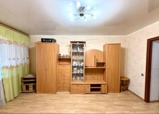 Сдам в аренду 3-ком. квартиру, 65 м2, Валдай, проспект Васильева, 31