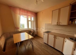 Сдаю двухкомнатную квартиру, 65 м2, Тюмень, улица Чернышевского, 2Ак11