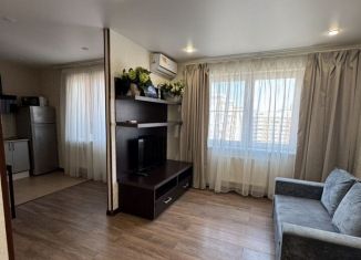 Сдается в аренду 1-ком. квартира, 35 м2, Краснодар, улица им. Героя Сарабеева В.И., 7, микрорайон Панорама