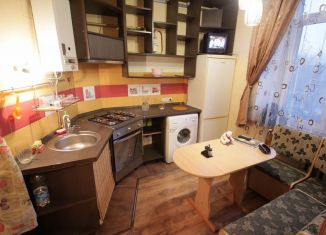 Сдается в аренду 1-ком. квартира, 38 м2, Калининград, Эпроновская улица, 17, Московский район