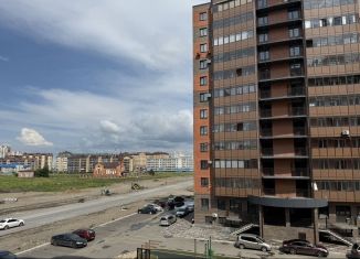 Продажа 1-ком. квартиры, 36 м2, Абакан, улица Кирова, 185к2