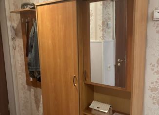 Сдаю в аренду 3-комнатную квартиру, 56 м2, Тихвин, 1-й микрорайон, 42