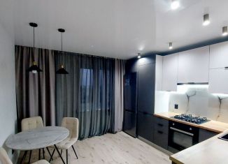 Продаю 2-ком. квартиру, 55 м2, Тамбов, улица Киквидзе, 77Б