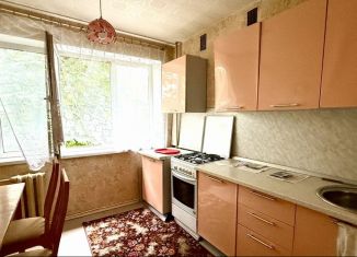 Продажа 2-ком. квартиры, 54 м2, Кингисепп, 1-я линия, 14