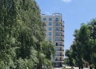 Продается 3-комнатная квартира, 121.7 м2, Нальчик, улица Нахушева, 50А, район Центр