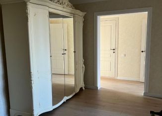 Продается 3-комнатная квартира, 76 м2, Махачкала, улица Абубакарова, 98