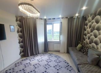 Продаю 1-ком. квартиру, 45 м2, Обнинск, улица Поленова, 4