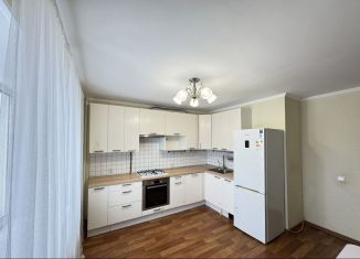 Сдается 2-ком. квартира, 67 м2, Республика Башкортостан, Высотная улица, 12/3