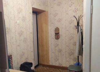 Продам 2-ком. квартиру, 49 м2, Глазов, улица Глинки, 13