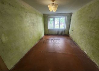 Продам двухкомнатную квартиру, 44 м2, Старый Оскол, микрорайон Приборостроитель, 2