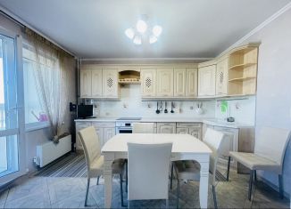 Продаю 3-комнатную квартиру, 80.8 м2, Барнаул, Северный Власихинский проезд, 86, ЖК Адмирал