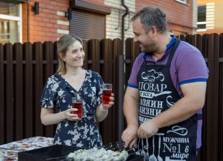 Продам трехкомнатную квартиру, 80.8 м2, деревня Володино, Яркая улица, 3