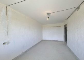 Продается 2-комнатная квартира, 47 м2, Среднеуральск, улица Строителей, 2