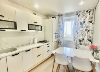 Продается 2-комнатная квартира, 57 м2, Ставрополь, микрорайон № 6, улица Лермонтова, 103