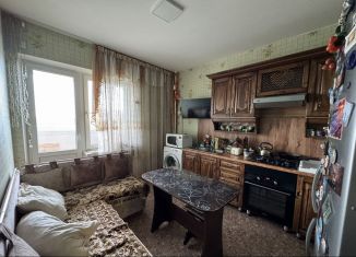 Продажа 2-ком. квартиры, 60 м2, Армавир, проспект Авиаторов, 6