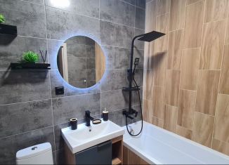 Продам 1-ком. квартиру, 32 м2, Ростов-на-Дону, Пролетарский район, проспект 40-летия Победы, 111/1с2