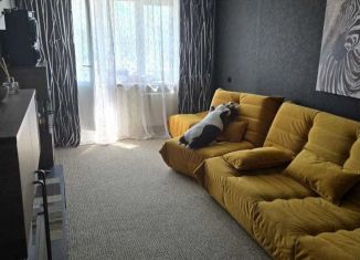 Продам 2-комнатную квартиру, 49 м2, Красноярский край, улица Комбайностроителей, 2