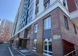 Продается 2-ком. квартира, 57 м2, Екатеринбург, Чкаловский район, улица Щербакова, 74