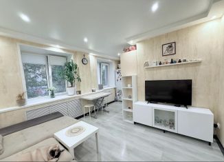 Трехкомнатная квартира на продажу, 59.8 м2, Воткинск, Школьная улица, 6А