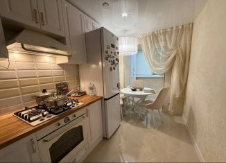 Продажа 2-комнатной квартиры, 42 м2, Саратов, Гвардейская улица, 44Б