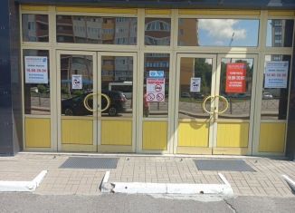 Сдам в аренду торговую площадь, 685 м2, Брянск, улица Бурова, 22