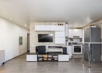 Продается двухкомнатная квартира, 43.9 м2, Екатеринбург, Белоярская улица, 1