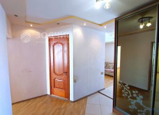 Продается 3-комнатная квартира, 61.4 м2, Канаш, улица Машиностроителей, 27