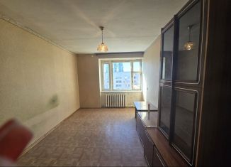 Продам 2-комнатную квартиру, 39 м2, Старый Оскол, микрорайон Макаренко, 1