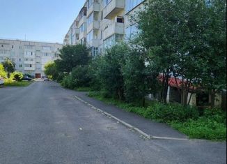 Продаю 2-ком. квартиру, 52.4 м2, поселок городского типа Шушенское, 3-й микрорайон, 10