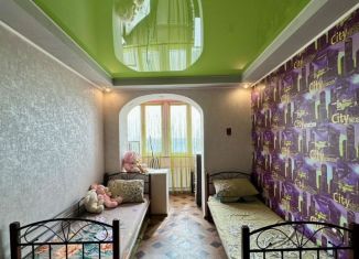 2-комнатная квартира на продажу, 51.7 м2, Джанкой, Советская улица, 65