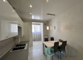 Продажа 1-ком. квартиры, 46 м2, Калининград, Бассейная улица, 38