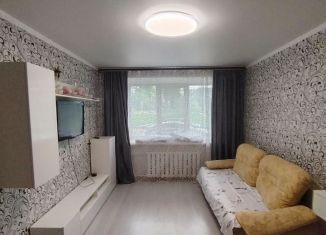 Продаю 2-комнатную квартиру, 40.2 м2, Углич, улица Старостина, 10