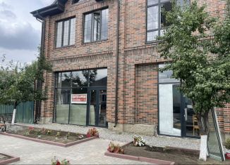 Сдаю в аренду помещение свободного назначения, 180 м2, Грозный, улица Дадин Айбики, 35