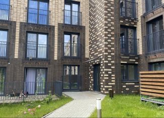 Продаю трехкомнатную квартиру, 75.4 м2, посёлок Западный, Спортивная улица, 20