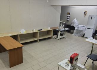 Продается помещение свободного назначения, 140 м2, Майкоп, Кооперативная улица, 94