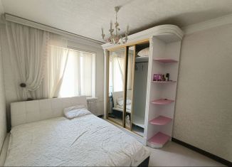 Продам 4-ком. квартиру, 83 м2, Грозный, улица А.А. Айдамирова, 133к6, микрорайон Ипподромный