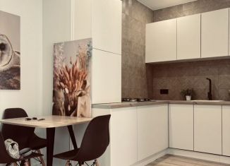 Продаю 2-ком. квартиру, 63 м2, Калининград, улица Старшины Дадаева, 55к1