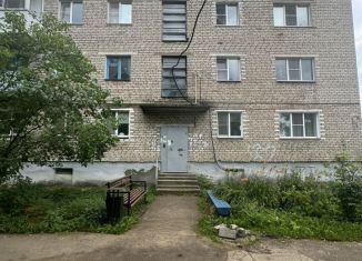 Продажа 2-комнатной квартиры, 42.2 м2, Вязьма, улица Плетниковка, 1