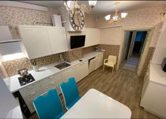 Продажа 2-ком. квартиры, 76 м2, Электросталь, проспект Ленина, 35/20