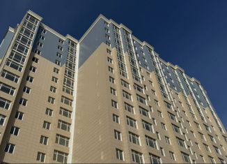 Продам трехкомнатную квартиру, 93 м2, Махачкала, улица Времена Года, 5, ЖК Времена Года