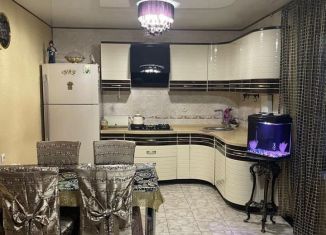 Продам трехкомнатную квартиру, 70 м2, Ардон, Красноармейская улица, 15