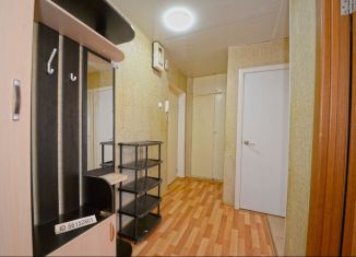Сдам в аренду двухкомнатную квартиру, 50 м2, Волгоград, улица Рокоссовского