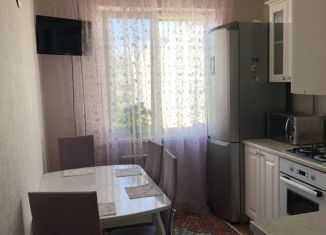 Сдается трехкомнатная квартира, 70 м2, Татарстан, проспект Ямашева, 54к4